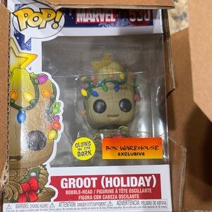 Funko Holiday Groot Glow-in-the-Dark Figure